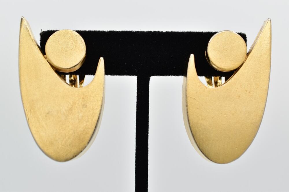 Lee Wolfe Vintage Chunky Clip On Earrings Brushed Gold Matte Chunky Signed 9I